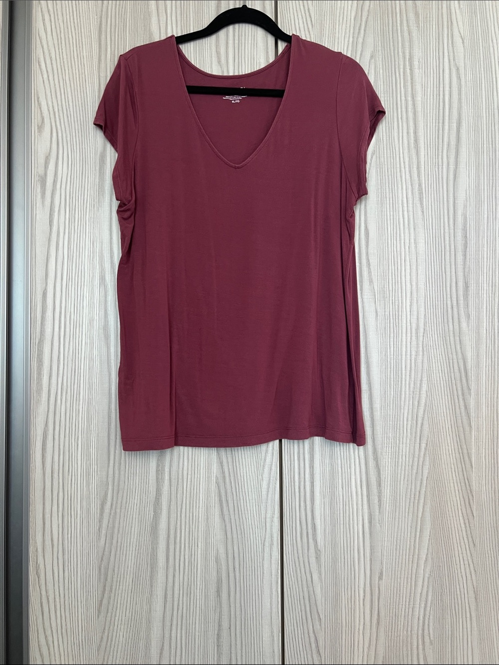 Tahari Women's V-Neck Short Sleeve Tee in Dusty Rose